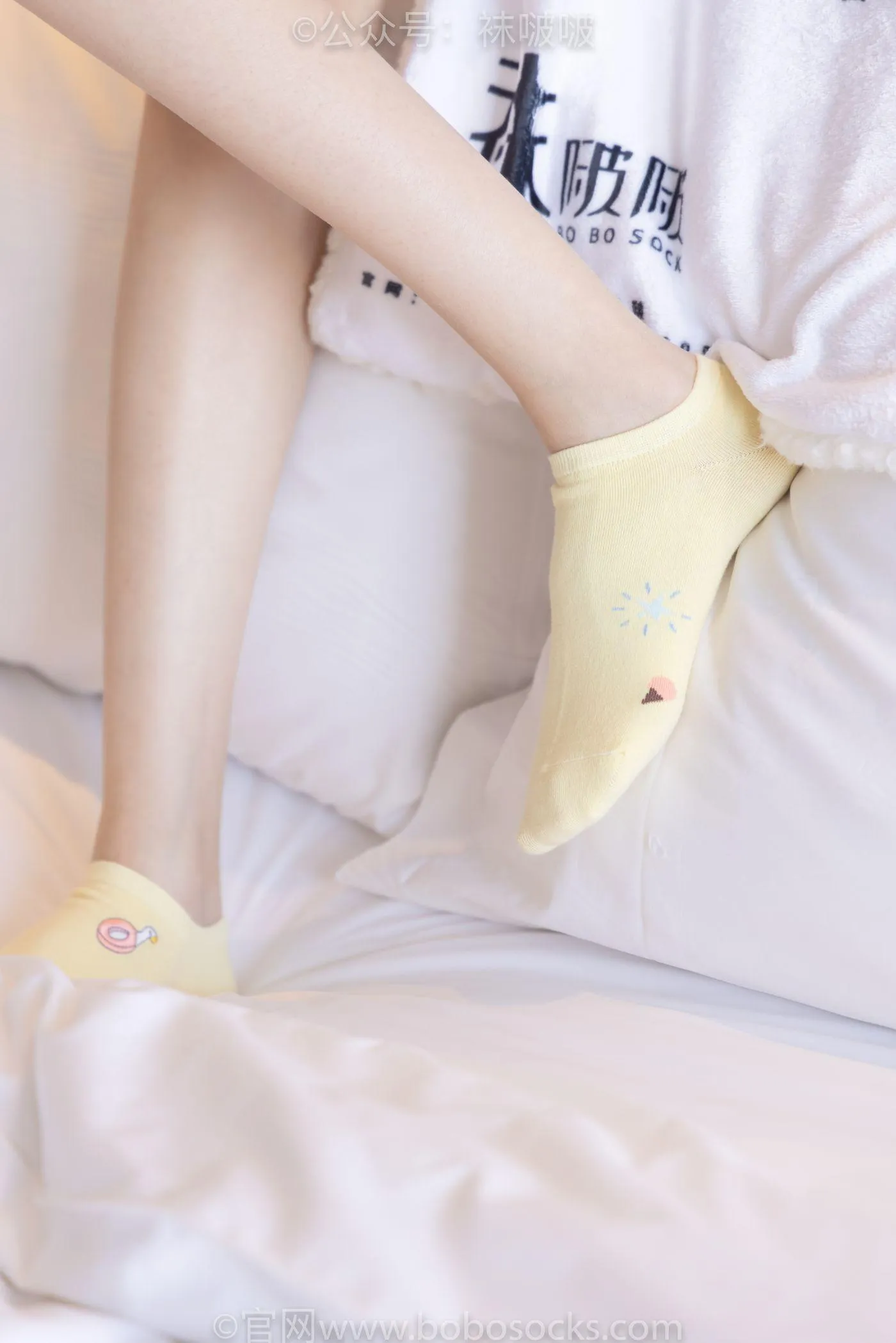[BoBoSocks袜啵啵]NO.081 稚予- AJ、浅黄色短棉袜、浅蓝色短棉袜、裸足（花絮版） [145P]插图5